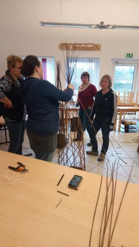 Landfrauen Wittingen - Kurs Weidenflechten 2019